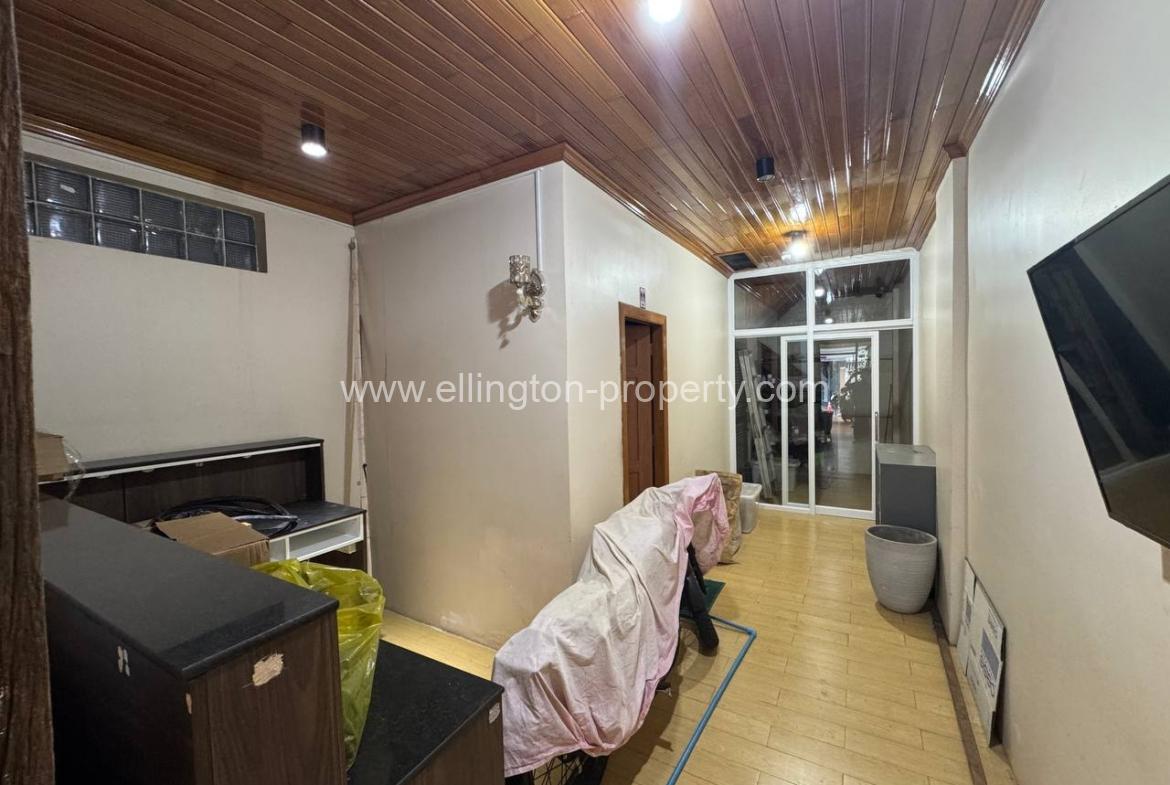 Shop For Lease In Daun Penh Area - Ellington Property
