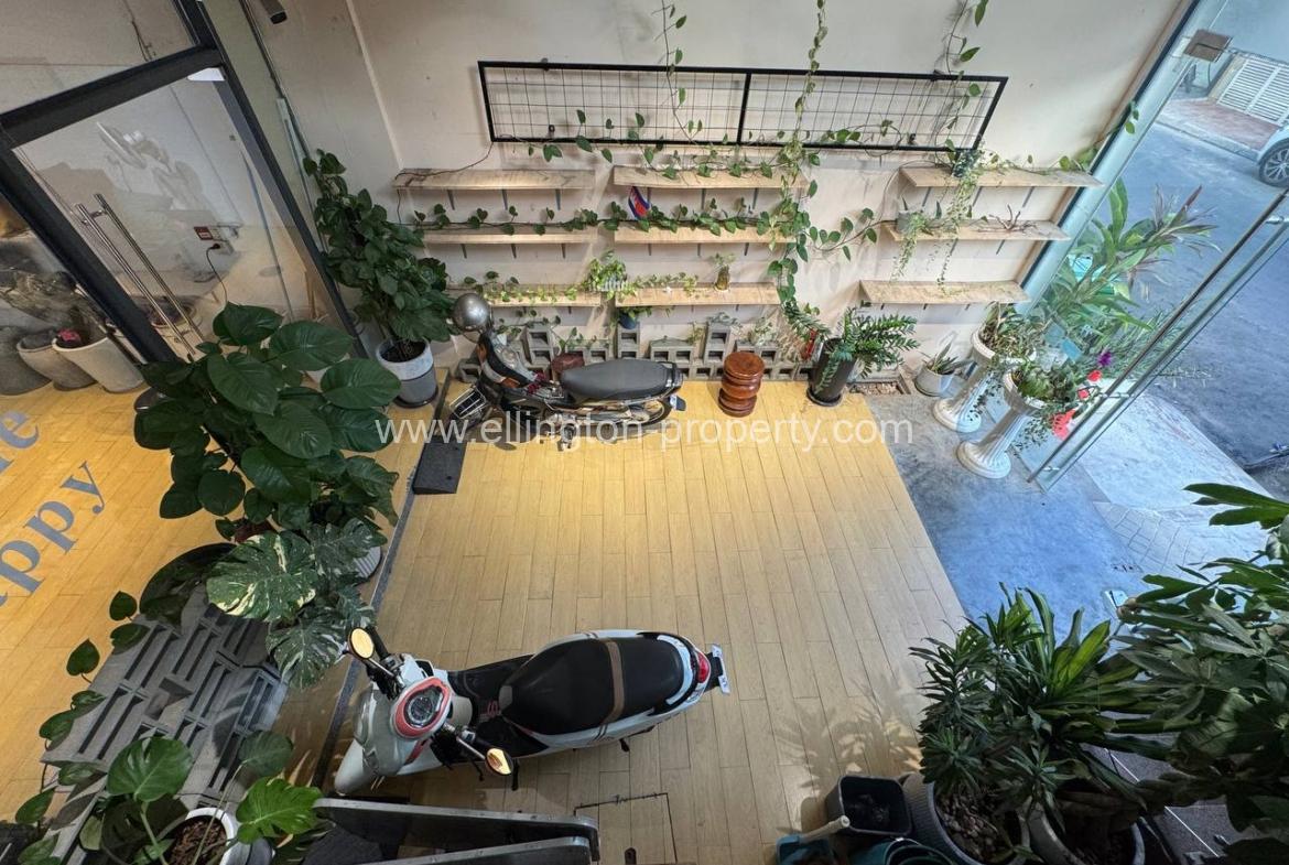 Shop For Lease In Daun Penh Area - Ellington Property