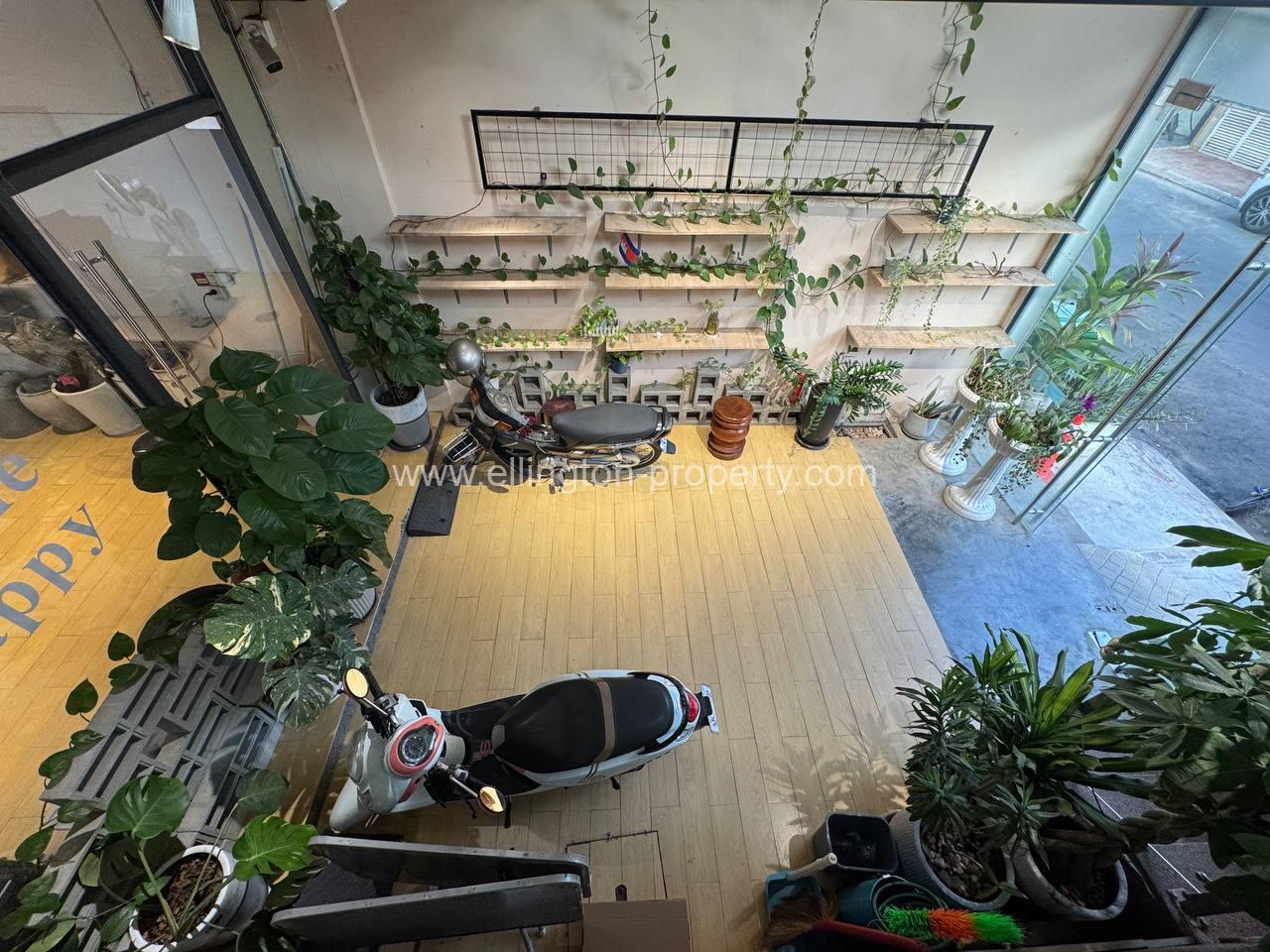 Shop For Lease In Daun Penh Area - Ellington Property