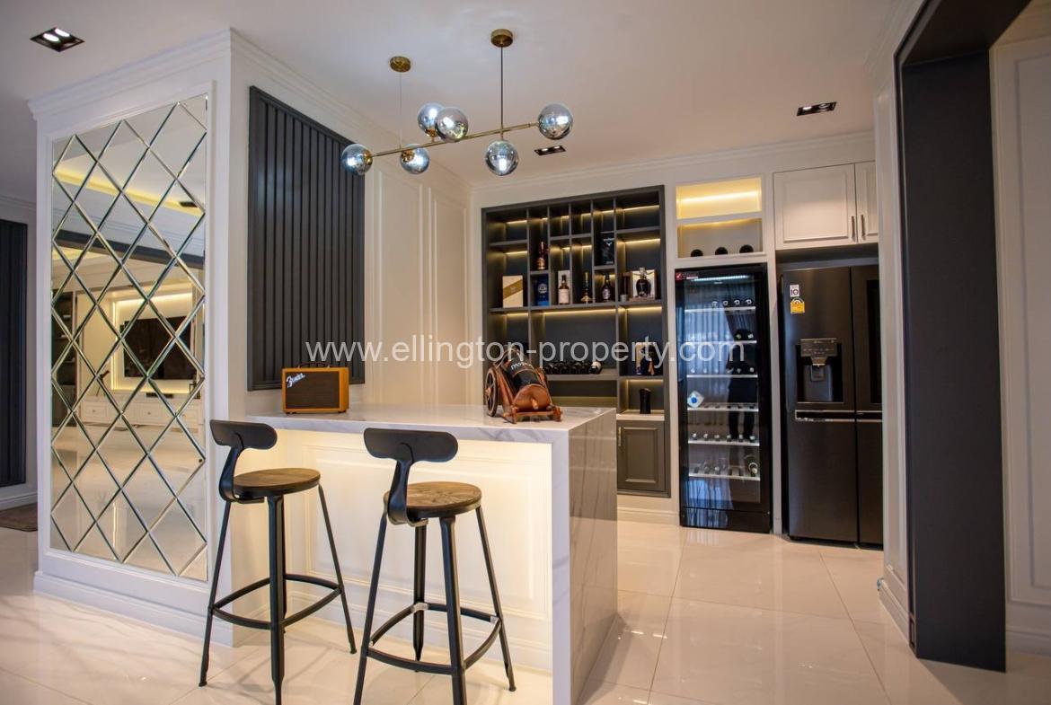 Queen A (corner) Villa For Rent At Borey Chip Mong Park Land 598 - Ellington Property