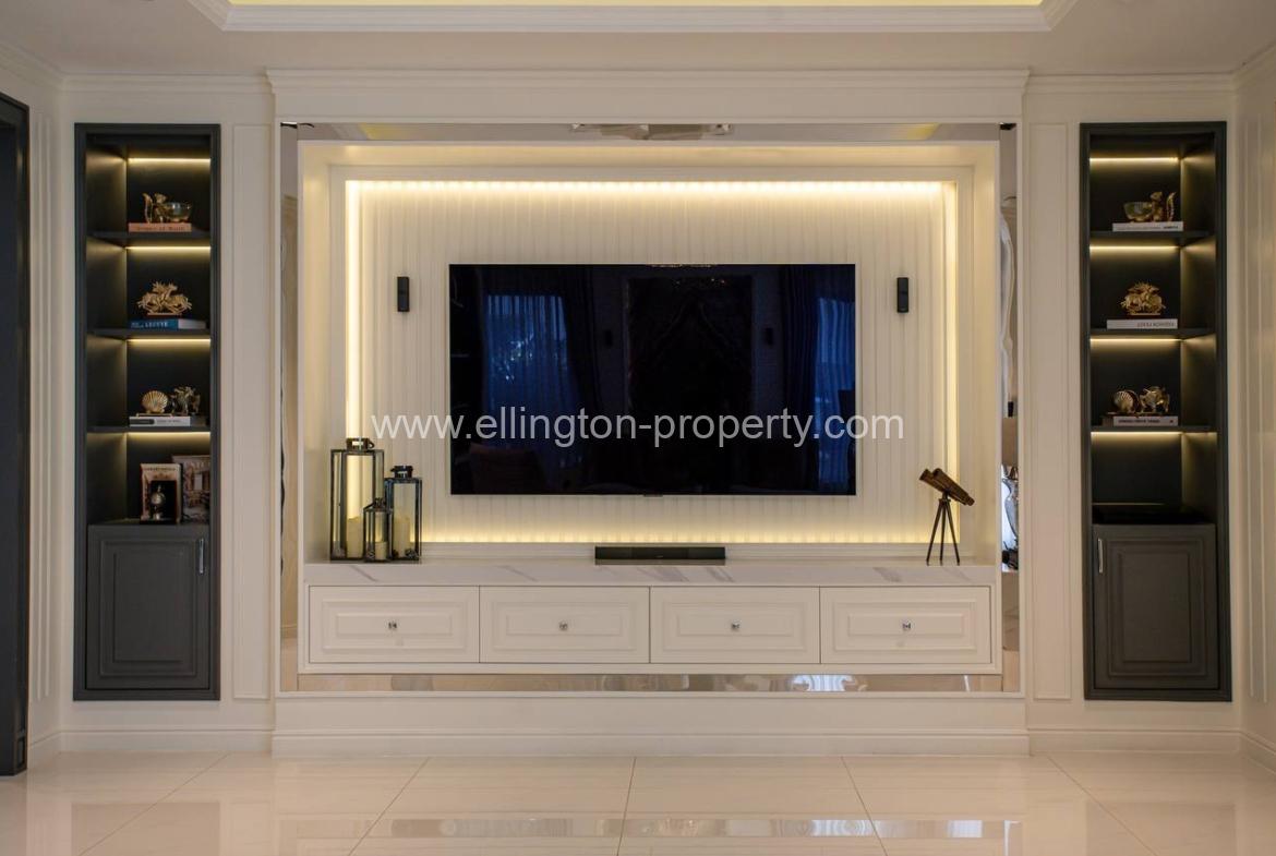 Queen A (corner) Villa For Rent At Borey Chip Mong Park Land 598 - Ellington Property