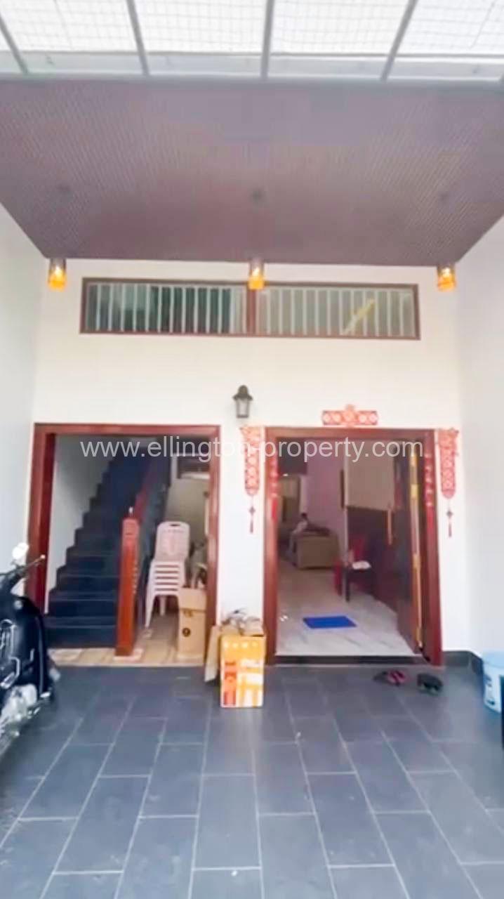 Flat House Rent At Beoung Keng Kong - Ellington Property