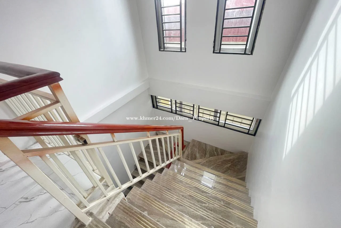 House For Rent At Boeng Trabaek - Ellington Property