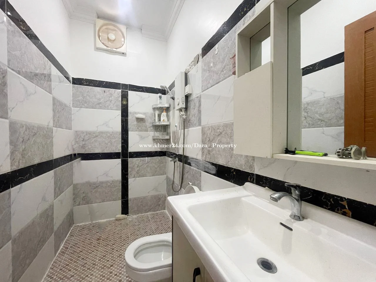 House For Rent At Boeng Trabaek - Ellington Property