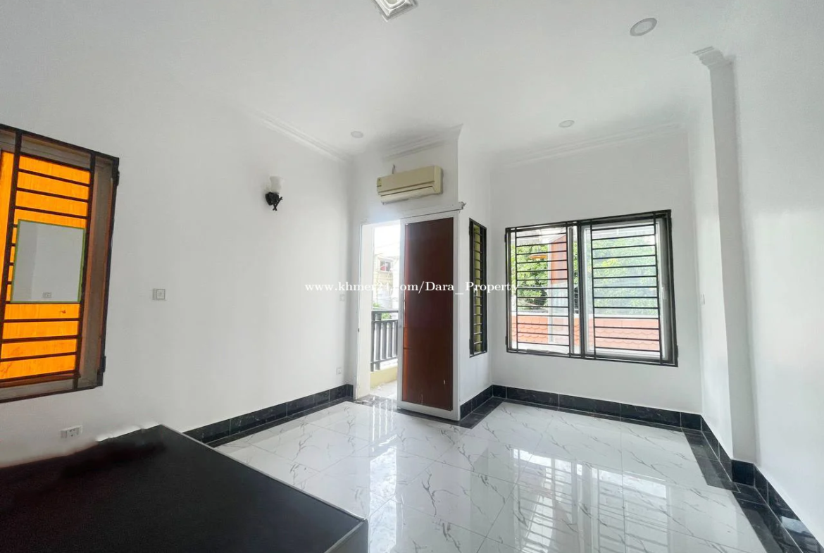 House For Rent At Boeng Trabaek - Ellington Property