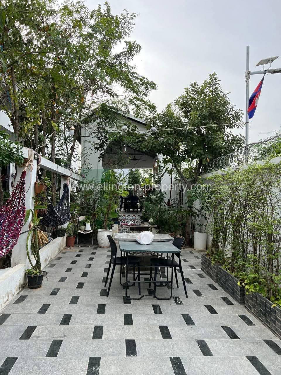 Single Villa For Rent In Sangkat Krang Thnong Sen Sok - Ellington Property