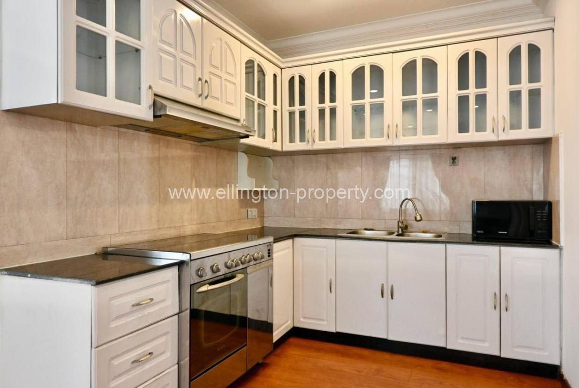 3 Bedrooms Serviced Apartment For Rent In Bkk1 - Ellington Property