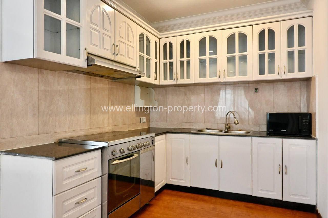 3 Bedrooms Serviced Apartment For Rent In Bkk1 - Ellington Property