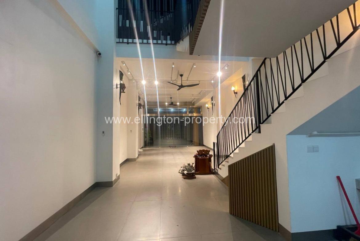 Building For Rent In Beong Keng Kong - Ellington Property