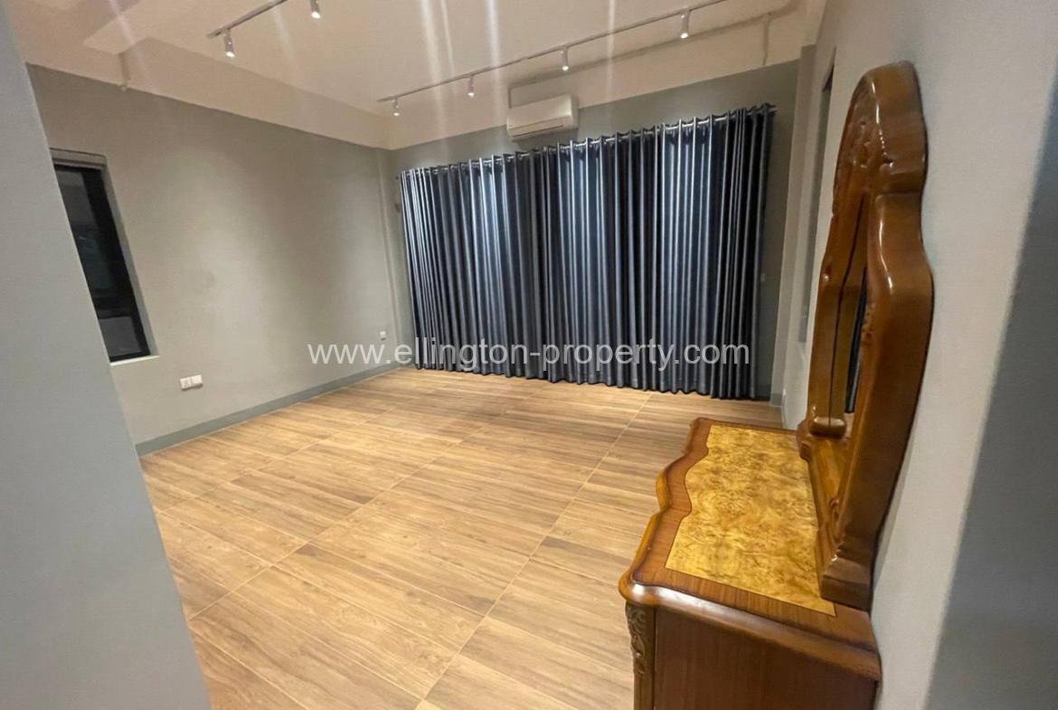 Building For Rent In Beong Keng Kong - Ellington Property