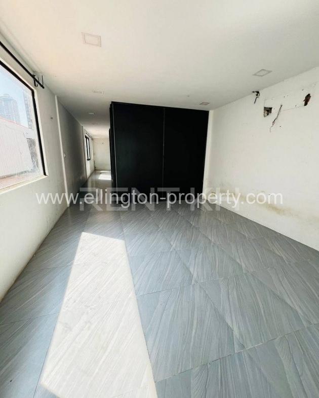 Shophouse For Rent In Bkk1 - Ellington Property