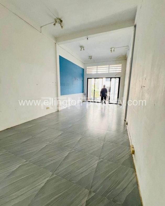 Shophouse For Rent In Bkk1 - Ellington Property