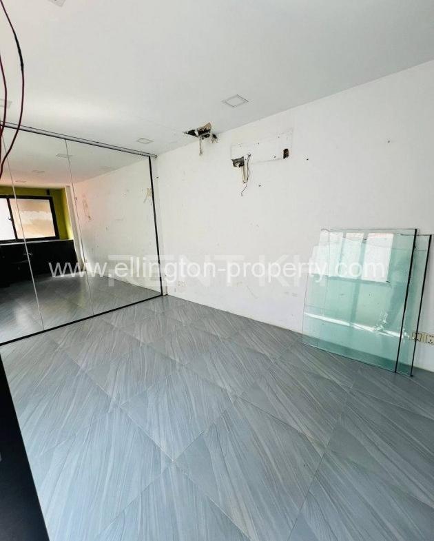 Shophouse For Rent In Bkk1 - Ellington Property