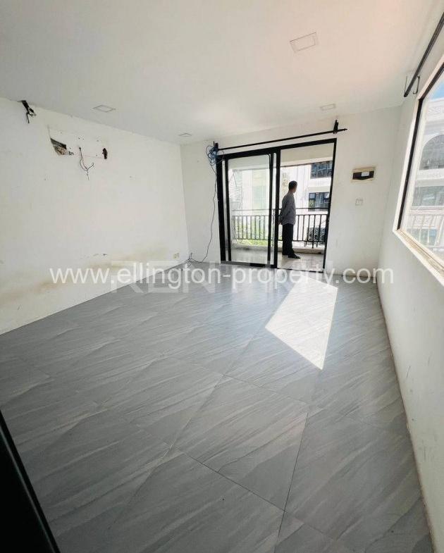 Shophouse For Rent In Bkk1 - Ellington Property