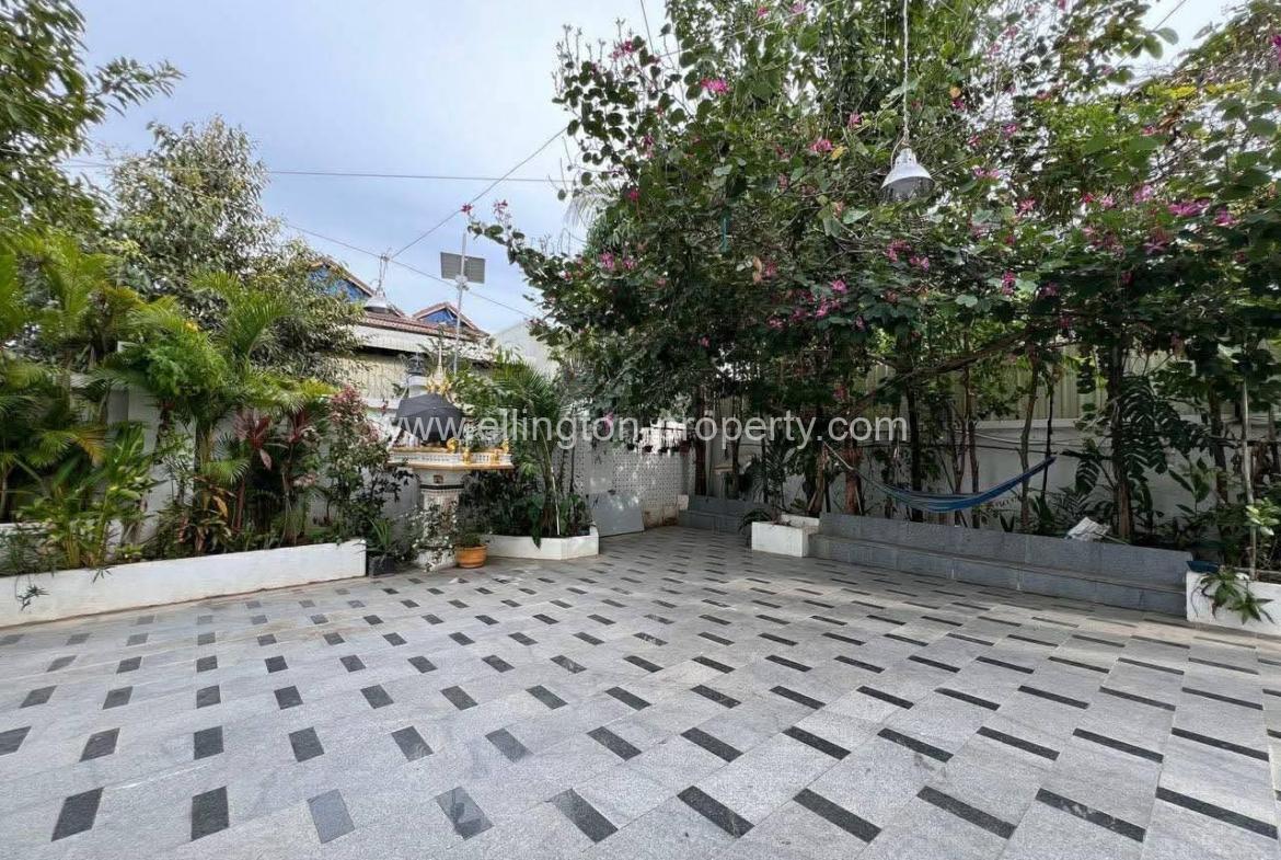 Single Villa For Rent In Sangkat Krang Thnong Sen Sok - Ellington Property