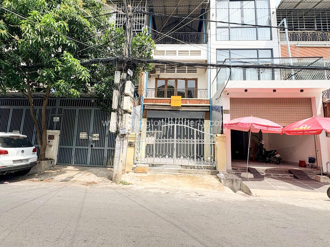 Shophouse For Rent In Toul Tompong - Ellington Property