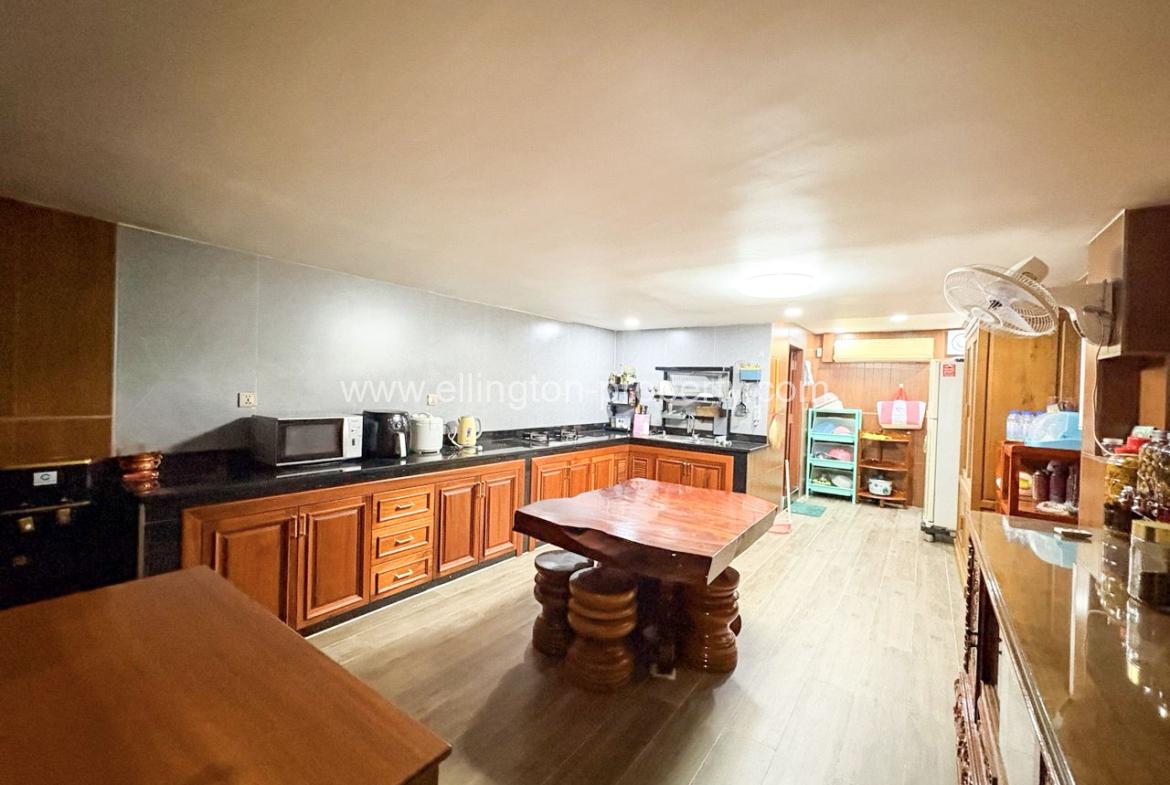 Flat House For Rent In Toul Tompong - Ellington Property