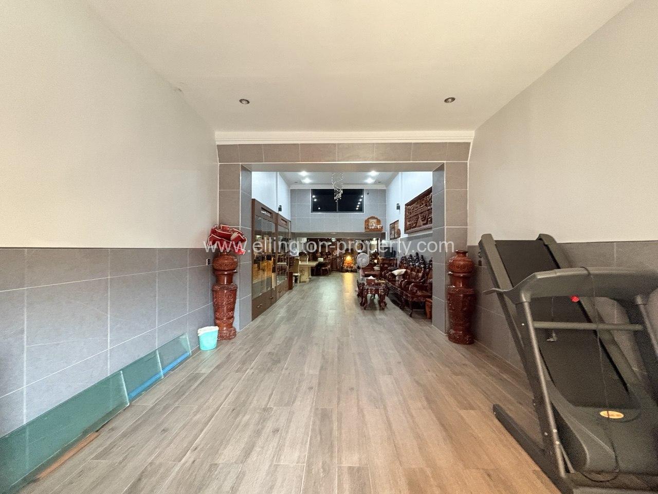 Flat House For Rent In Toul Tompong - Ellington Property