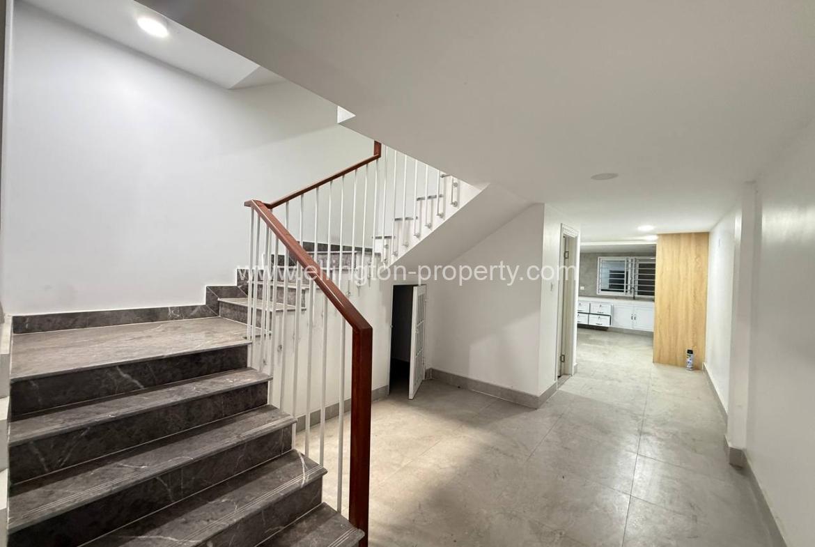 Flathouse For Rent In Toul Svayprey - Ellington Property