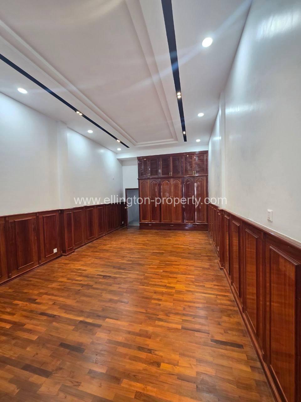 House For Rent In Olympic Area - Ellington Property