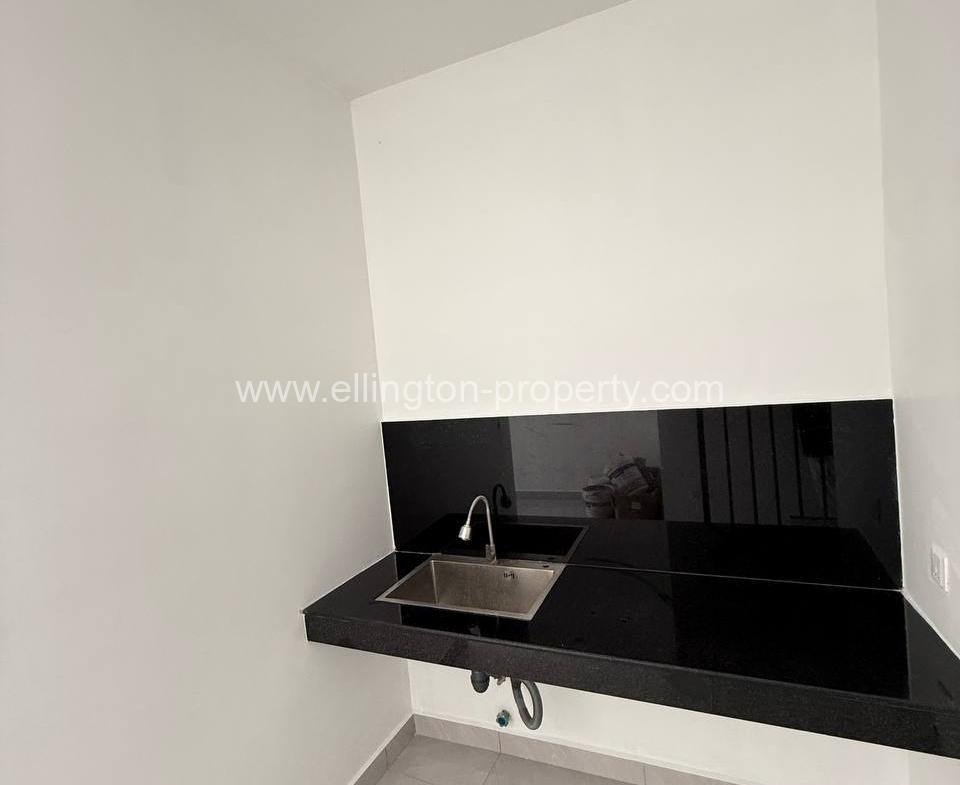 Shophouse For Rent​ At Toul Tum Pung . - Ellington Property