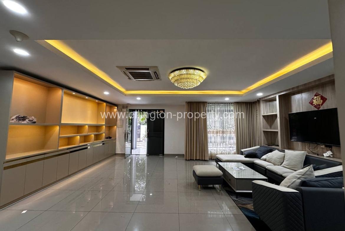 Queen Villa For Rent At Borey Chip Mong Land, Park Land 598 - Ellington Property