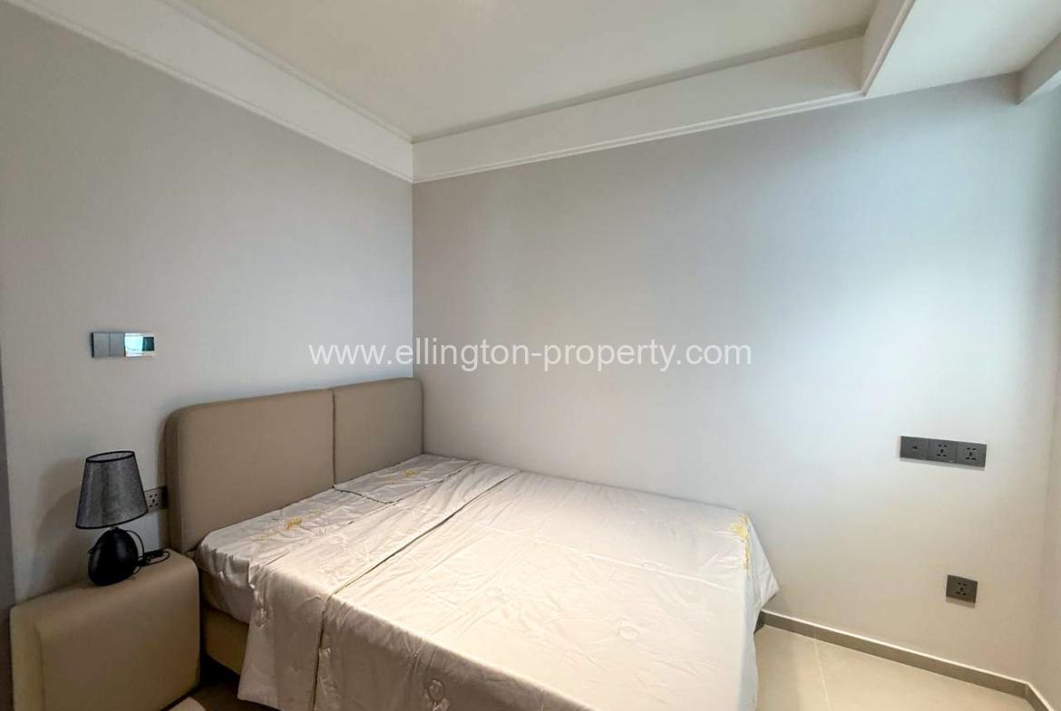 3 Bedroom Apartment La Vista One Condo, Chroy Changva - Ellington Property