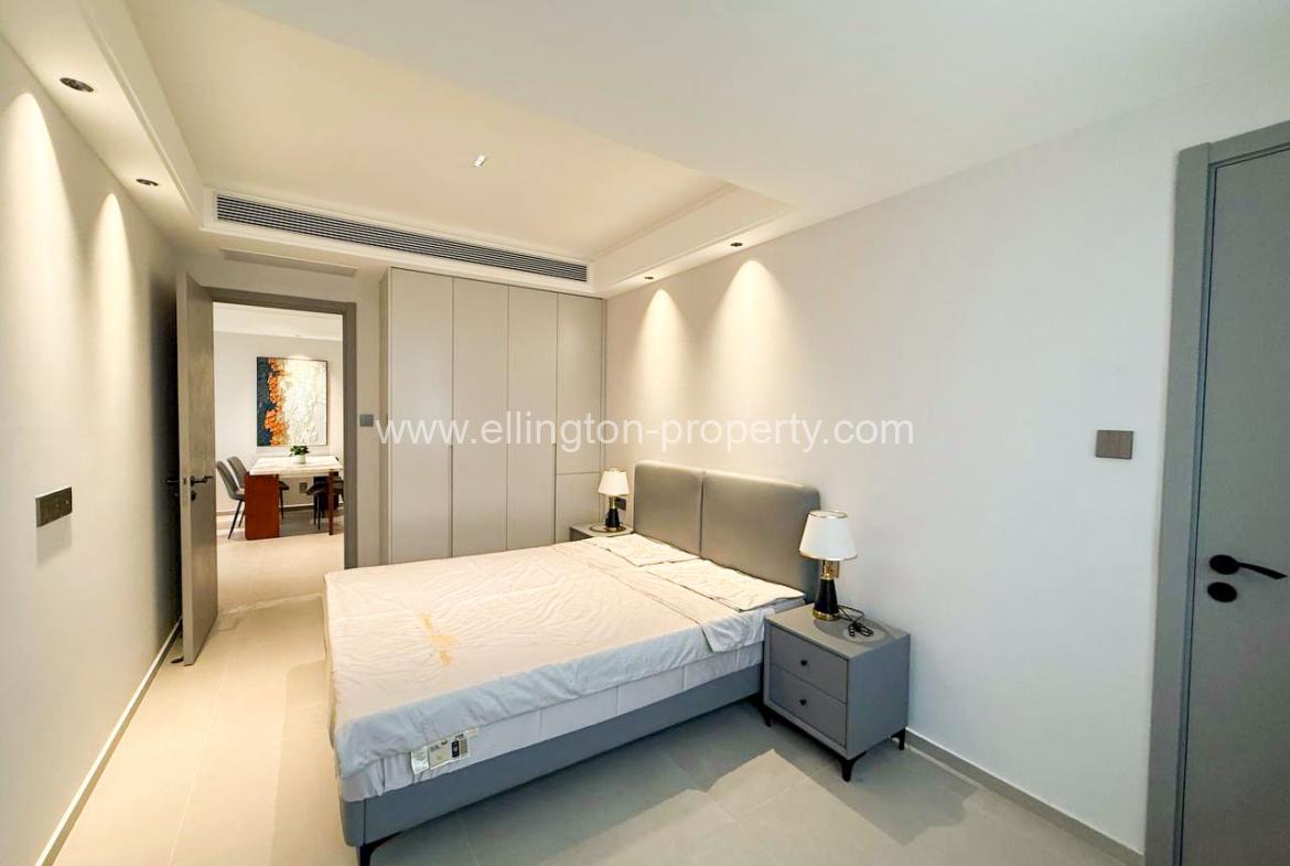 3 Bedroom Apartment La Vista One Condo, Chroy Changva - Ellington Property