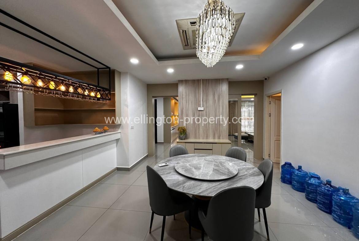 Queen Villa For Rent At Borey Chip Mong Land, Park Land 598 - Ellington Property