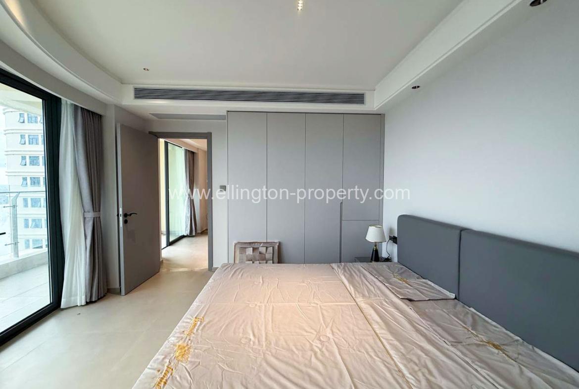 3 Bedroom Apartment La Vista One Condo, Chroy Changva - Ellington Property