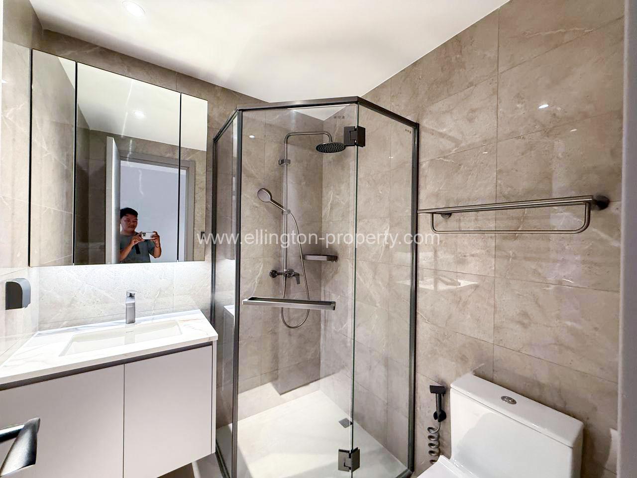 3 Bedroom Apartment La Vista One Condo, Chroy Changva - Ellington Property