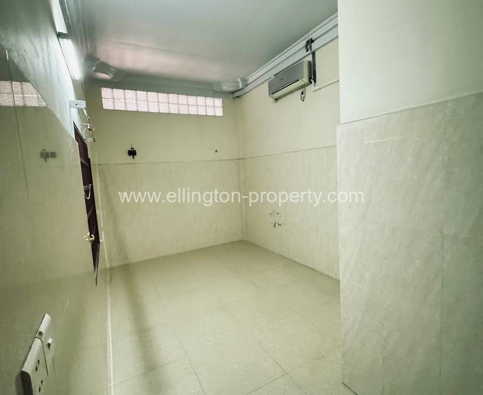 Flat House Rent At Beoung Keng Kong3 - Ellington Property