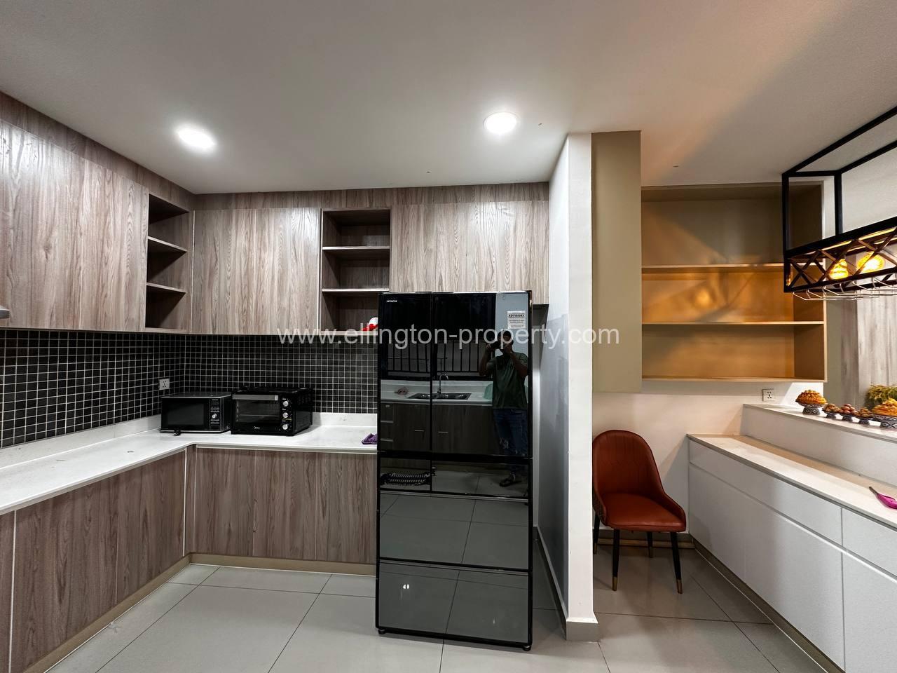 Queen Villa For Rent At Borey Chip Mong Land, Park Land 598 - Ellington Property