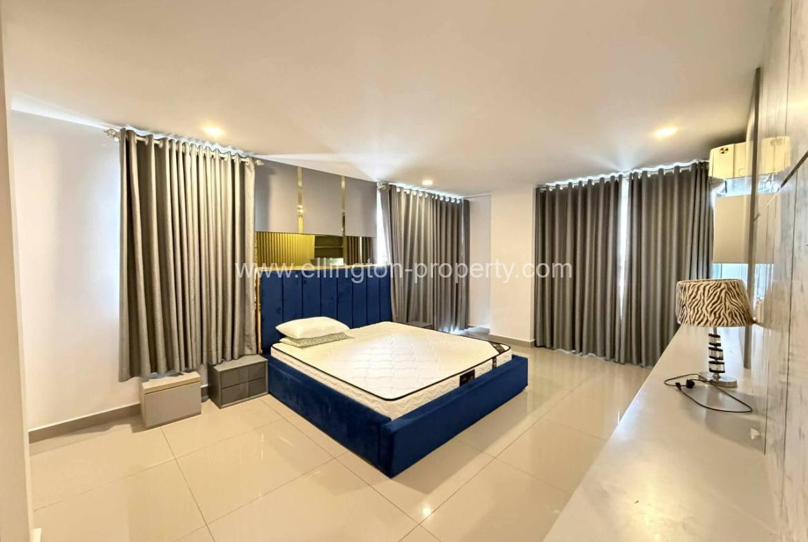 Queen Villa For Rent At Borey Chip Mong Land, Park Land 598 - Ellington Property