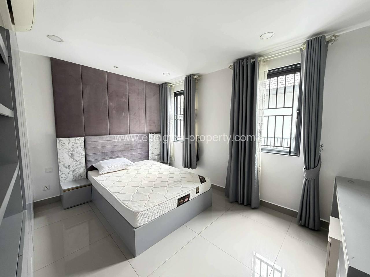Queen Villa For Rent At Borey Chip Mong Land, Park Land 598 - Ellington Property