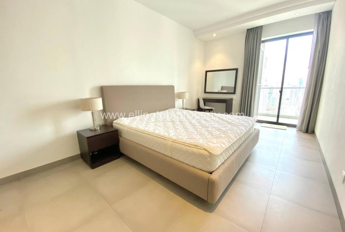 Condo With Skygarden - Ellington Property