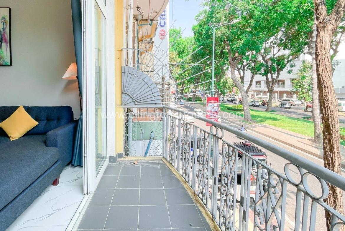 1 Bedroom Renovated Apartment For Rent Near Exchange Square And Wat Phnom Phnom Penh. - Ellington Property