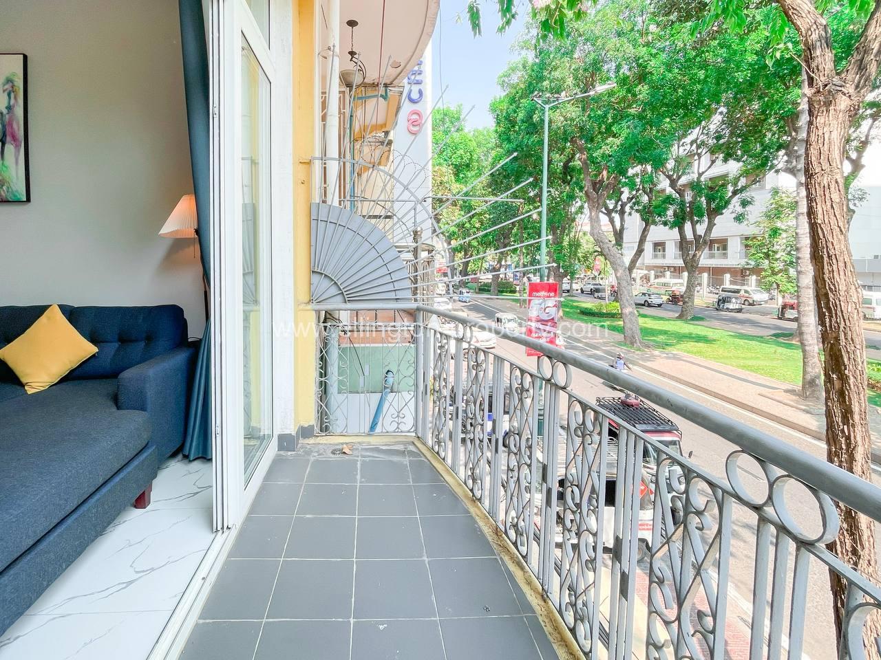 1 Bedroom Renovated Apartment For Rent Near Exchange Square And Wat Phnom Phnom Penh. - Ellington Property