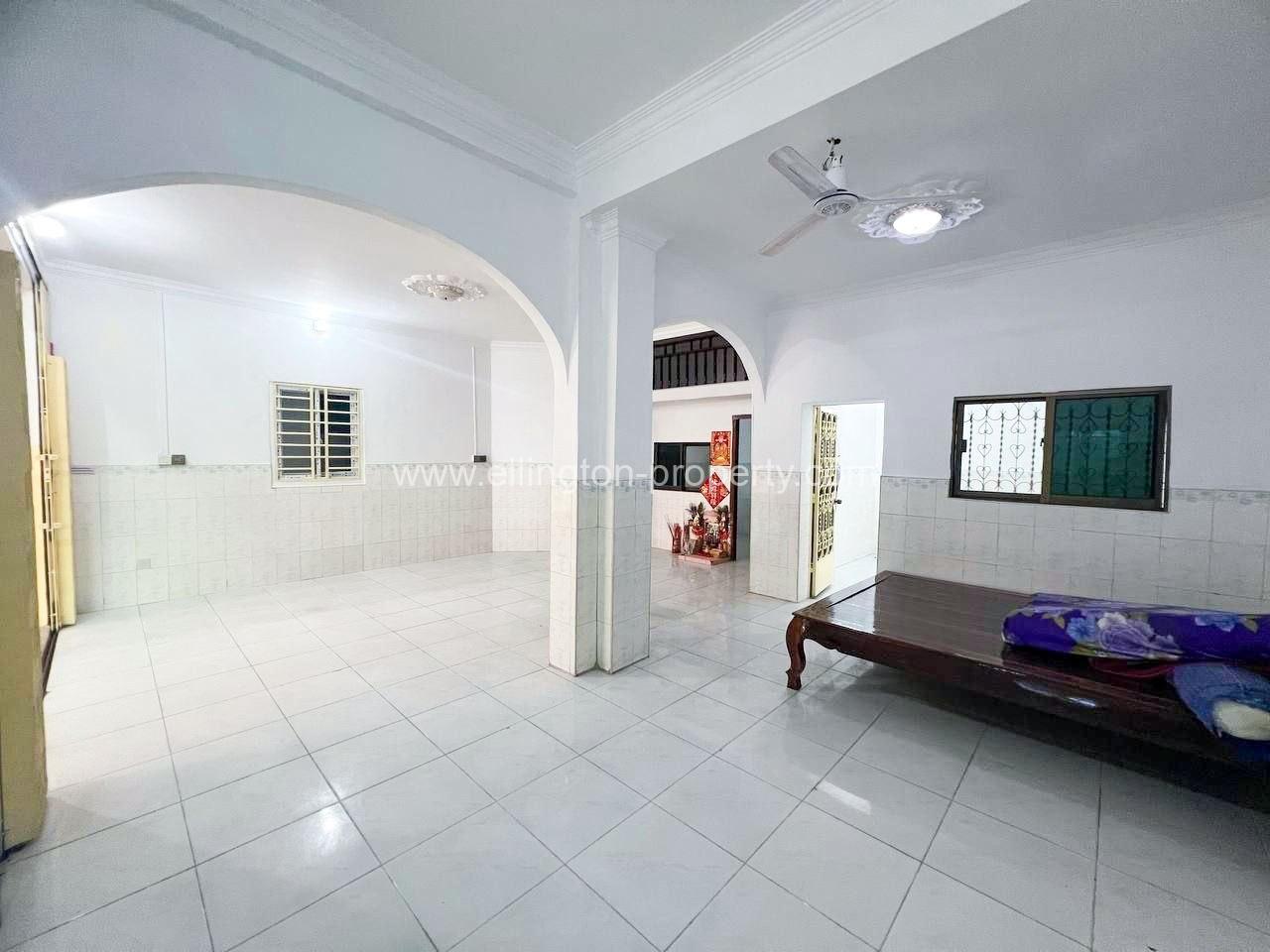 Shophouse For​​ Rent At Boung Keng Kong ( Bkk ) . - Ellington Property