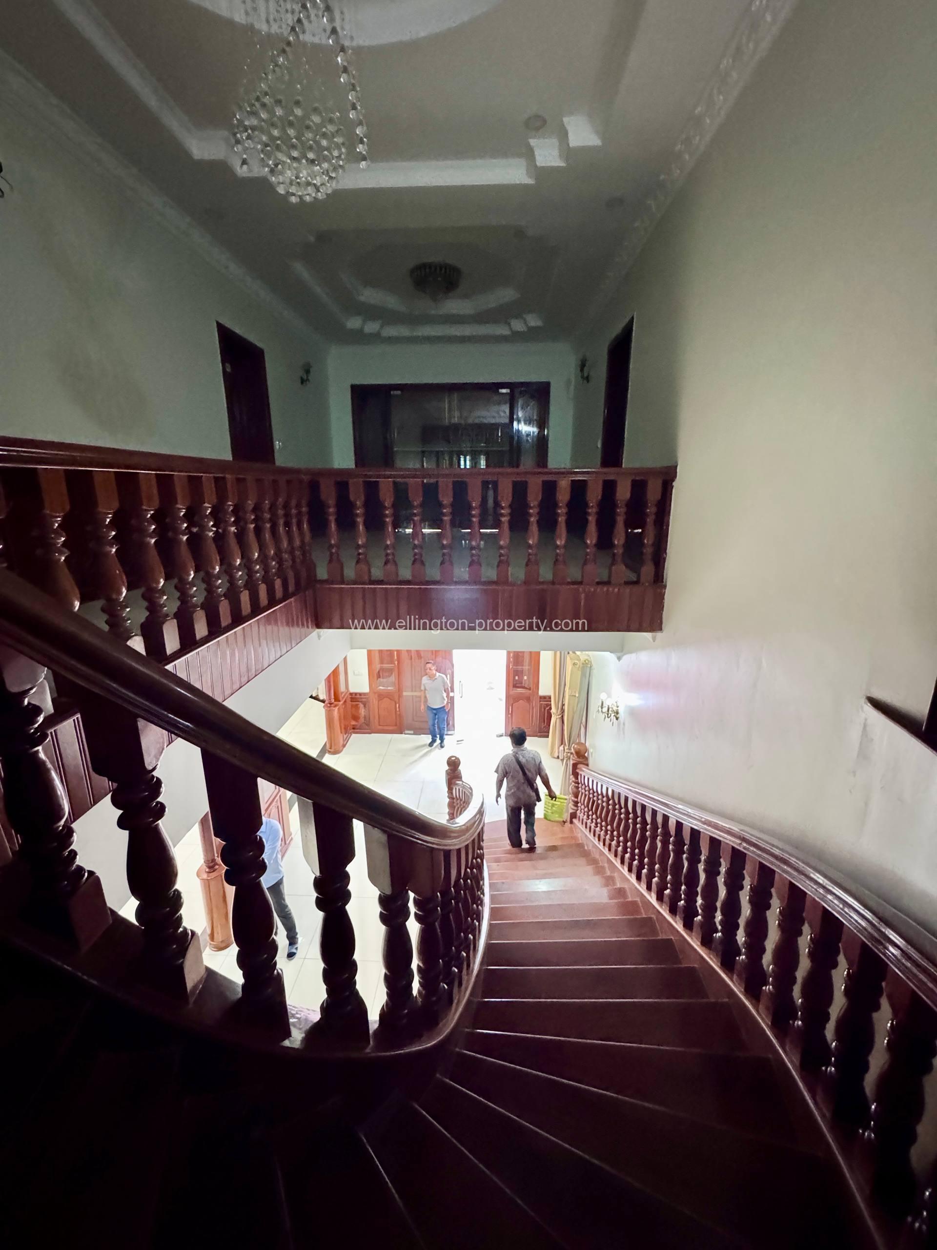 Villa For Rent At Bkk, Phnompenh - Ellington Property