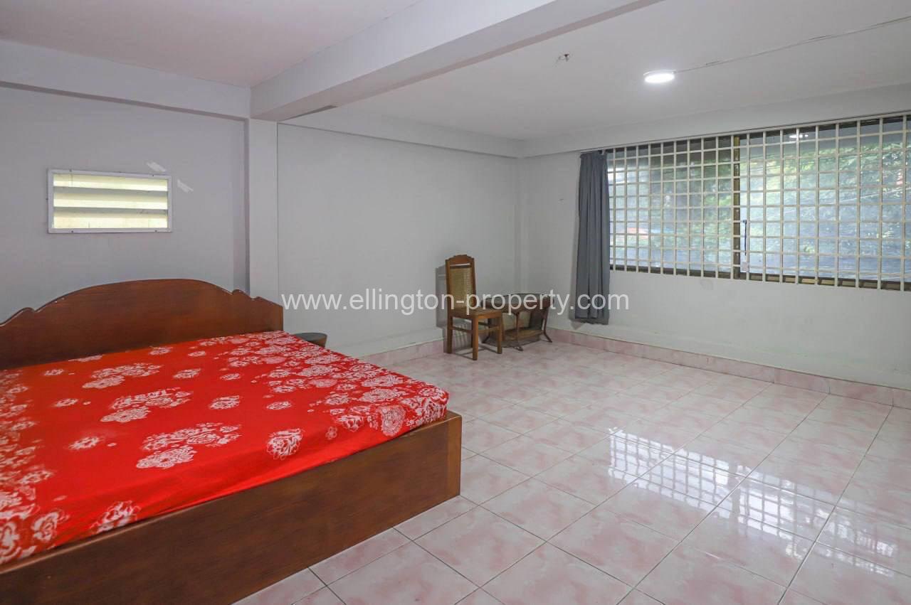 Shop House For Rent In Bassac Lane - Ellington Property