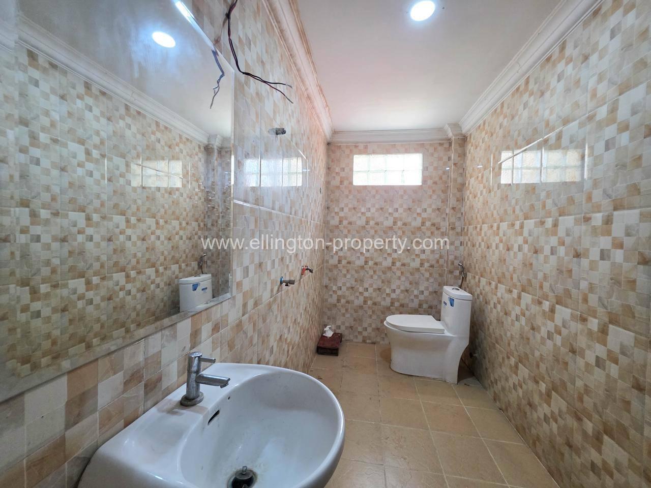 Shop House For Rent In Bassac Lane - Ellington Property