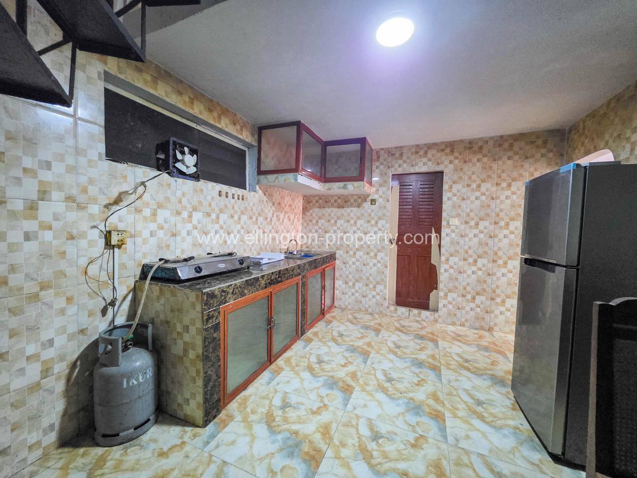 Shop House For Rent In Bassac Lane - Ellington Property