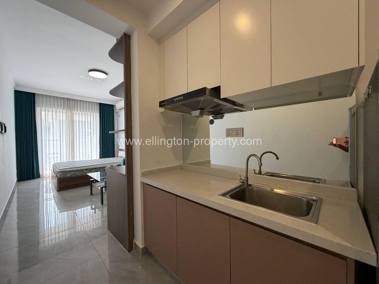 Studio Room For Rent Riverside Near Royal Palace, Museum, Night Market - Ellington Property