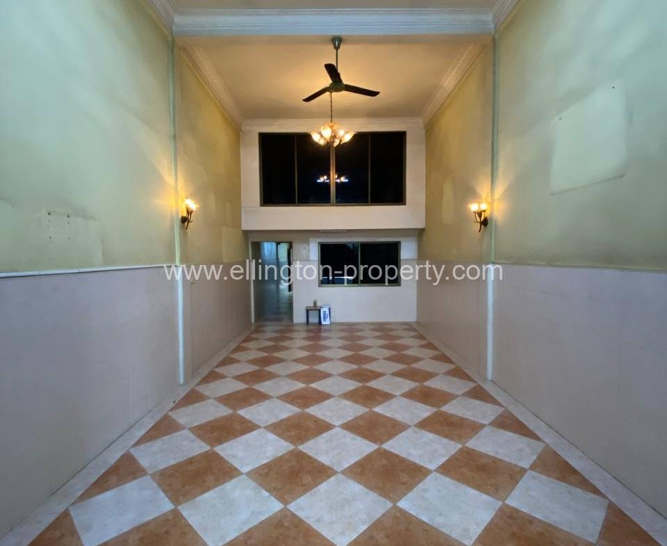 Shophouse For Rent At Bkk3 - Ellington Property