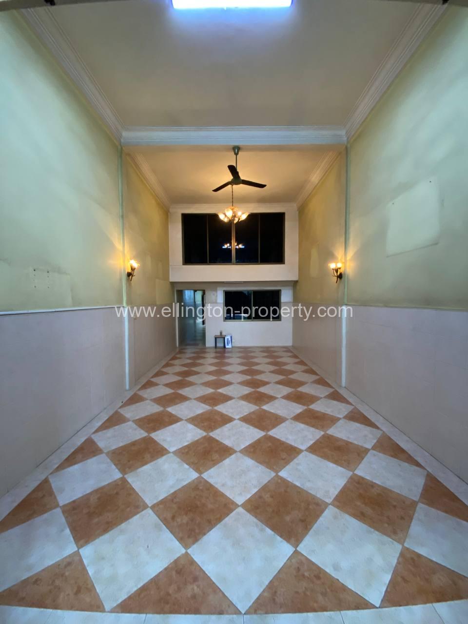 Shophouse For Rent At Bkk3 - Ellington Property