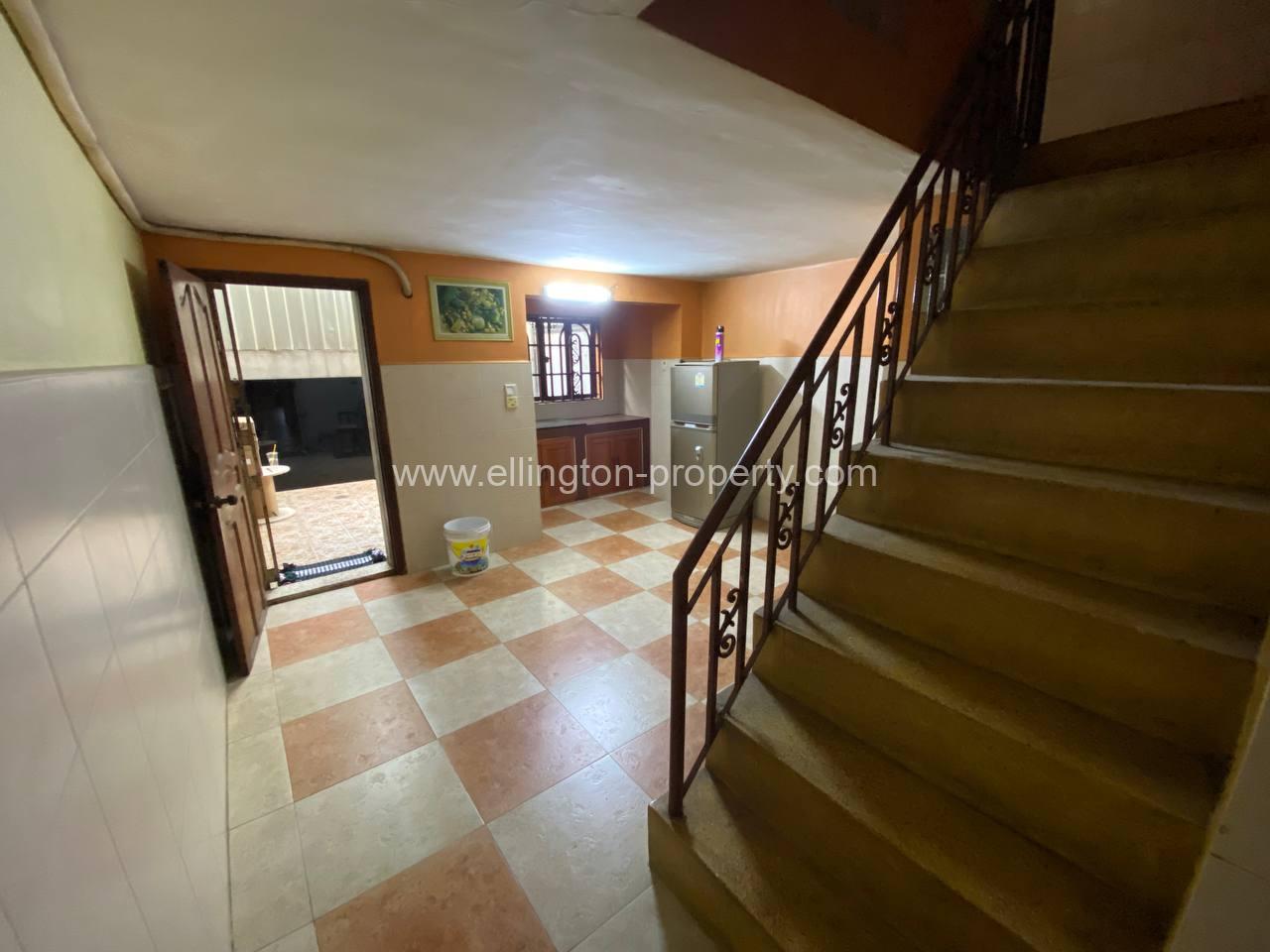 Shophouse For Rent At Bkk3 - Ellington Property
