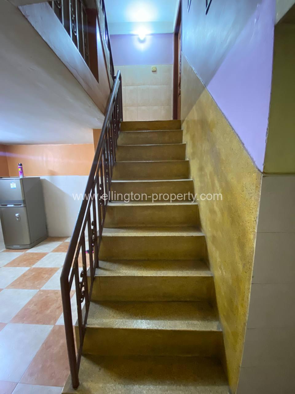 Shophouse For Rent At Bkk3 - Ellington Property