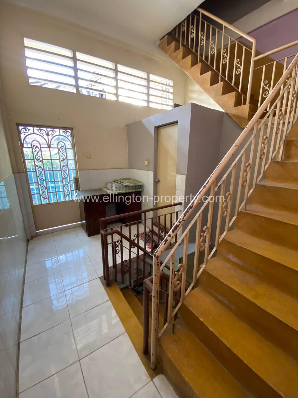 Shophouse For Rent At Bkk3 - Ellington Property