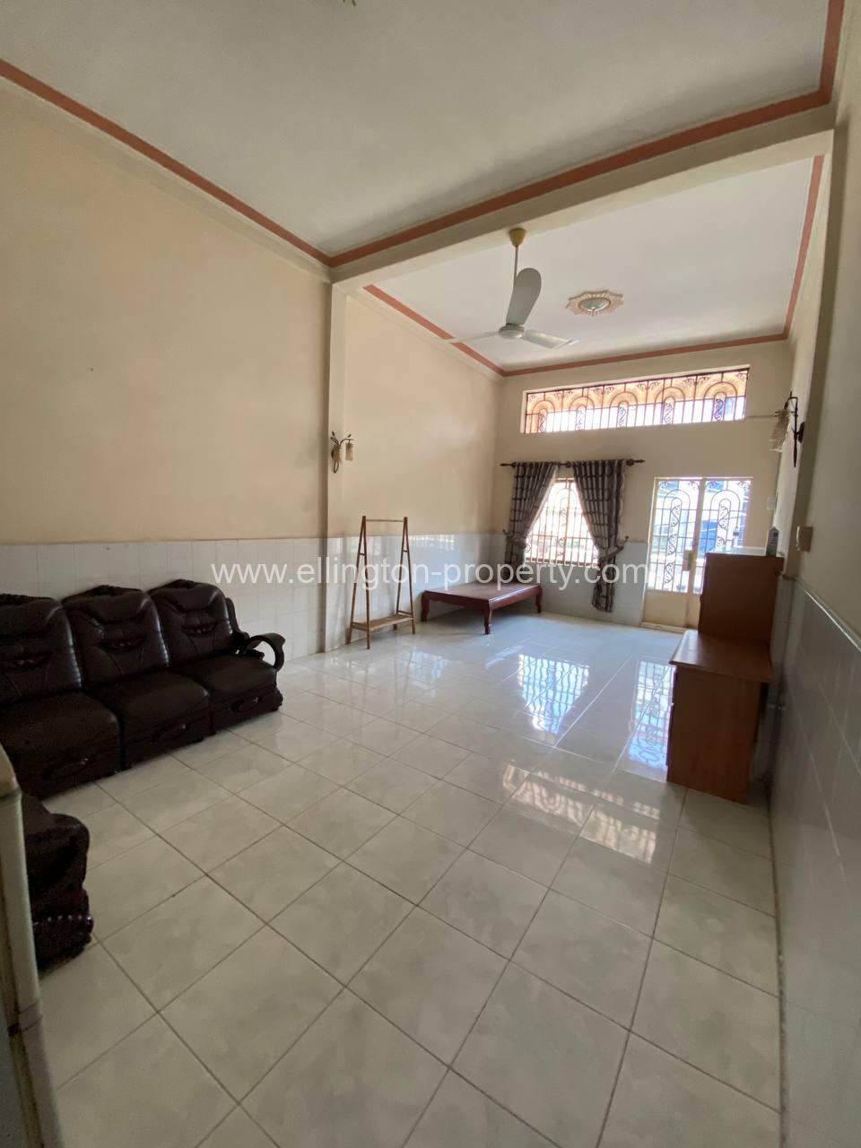 Shophouse For Rent At Bkk3 - Ellington Property